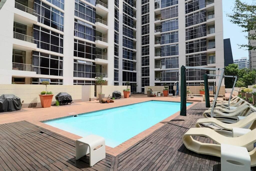 جوهانسبورغ Upmarket Sandton Hydro Park Apartments المظهر الخارجي الصورة